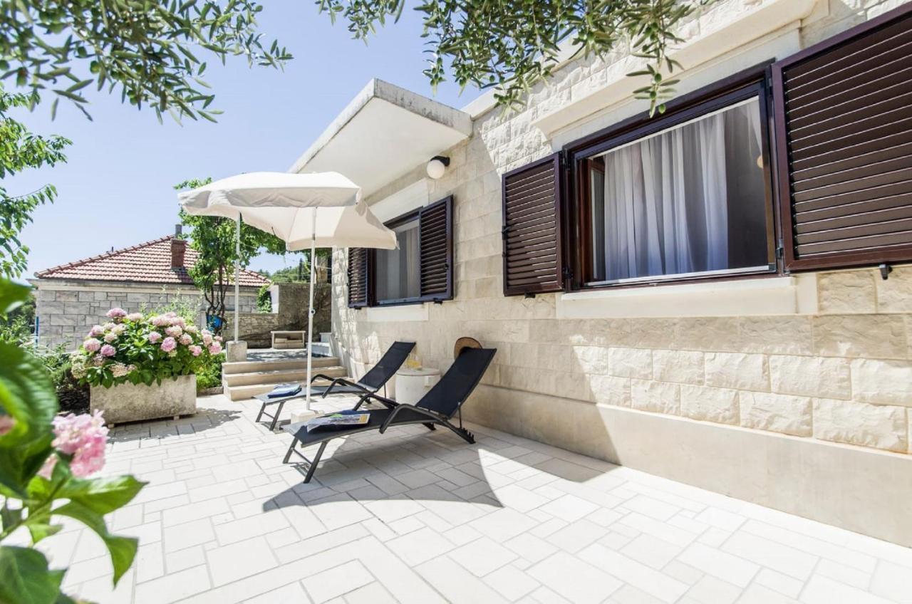 Holiday Home Villa Spilla Selca  Eksteriør bilde