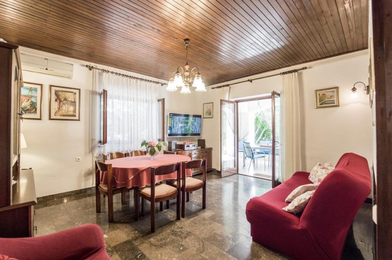 Holiday Home Villa Spilla Selca  Eksteriør bilde